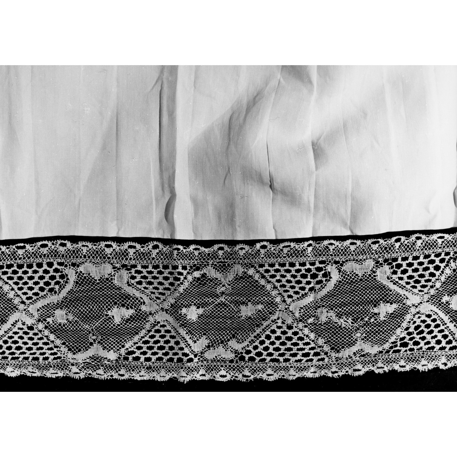 camice - manifattura italiana (sec. XX)