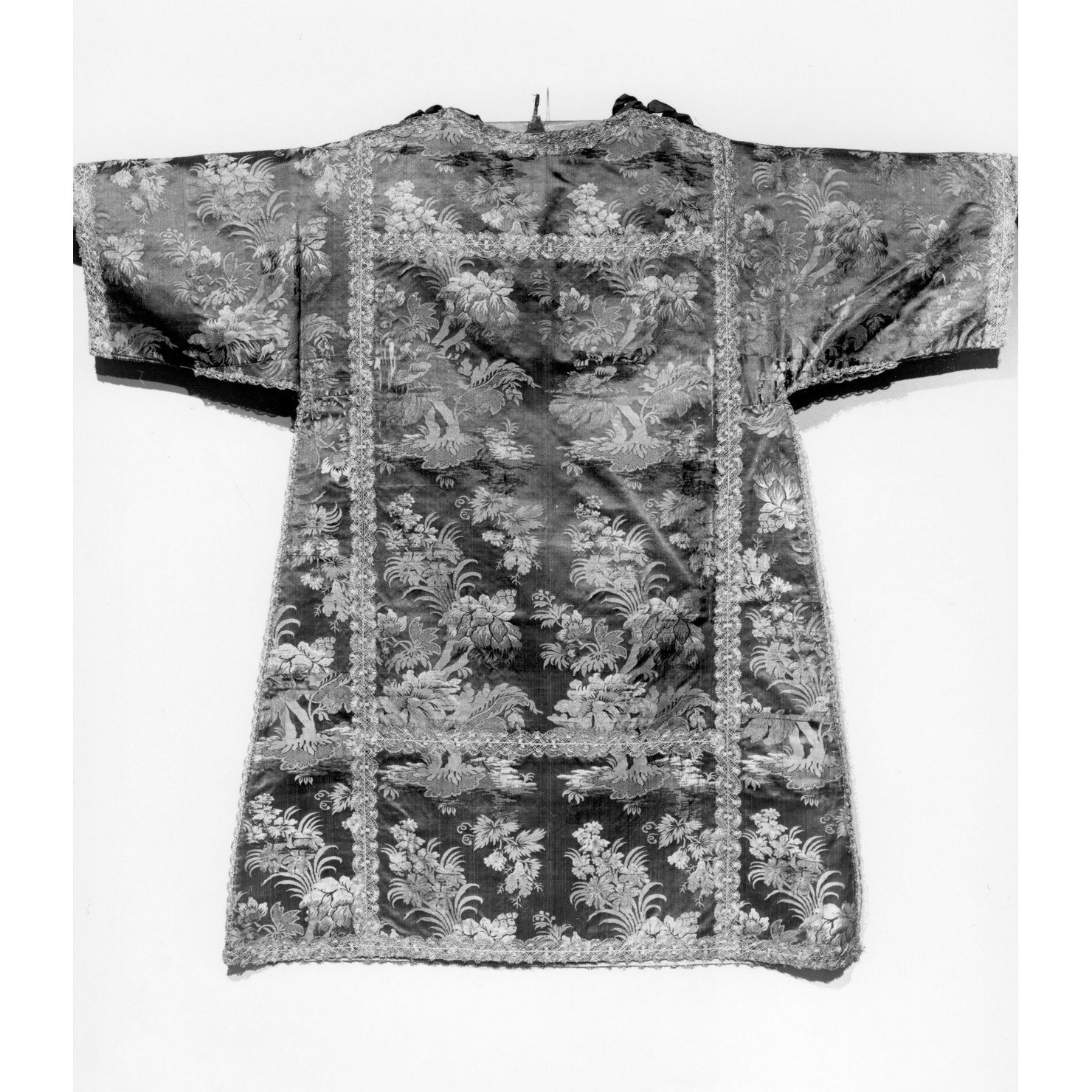 tunicella - manifattura italiana (primo quarto sec. XVIII)