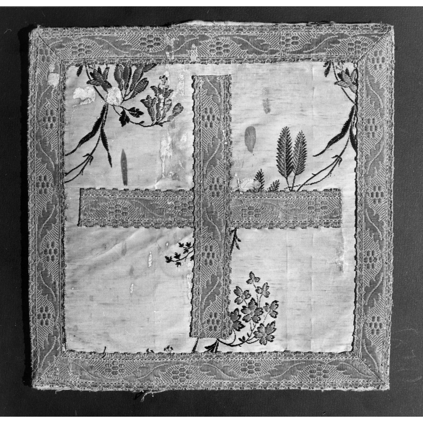 borsa del corporale - manifattura italiana (primo quarto sec. XIX)