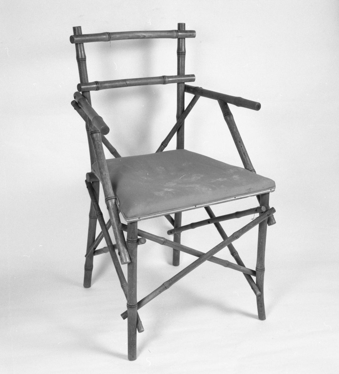 sedia, serie - manifattura toscana (secondo quarto sec. XX)