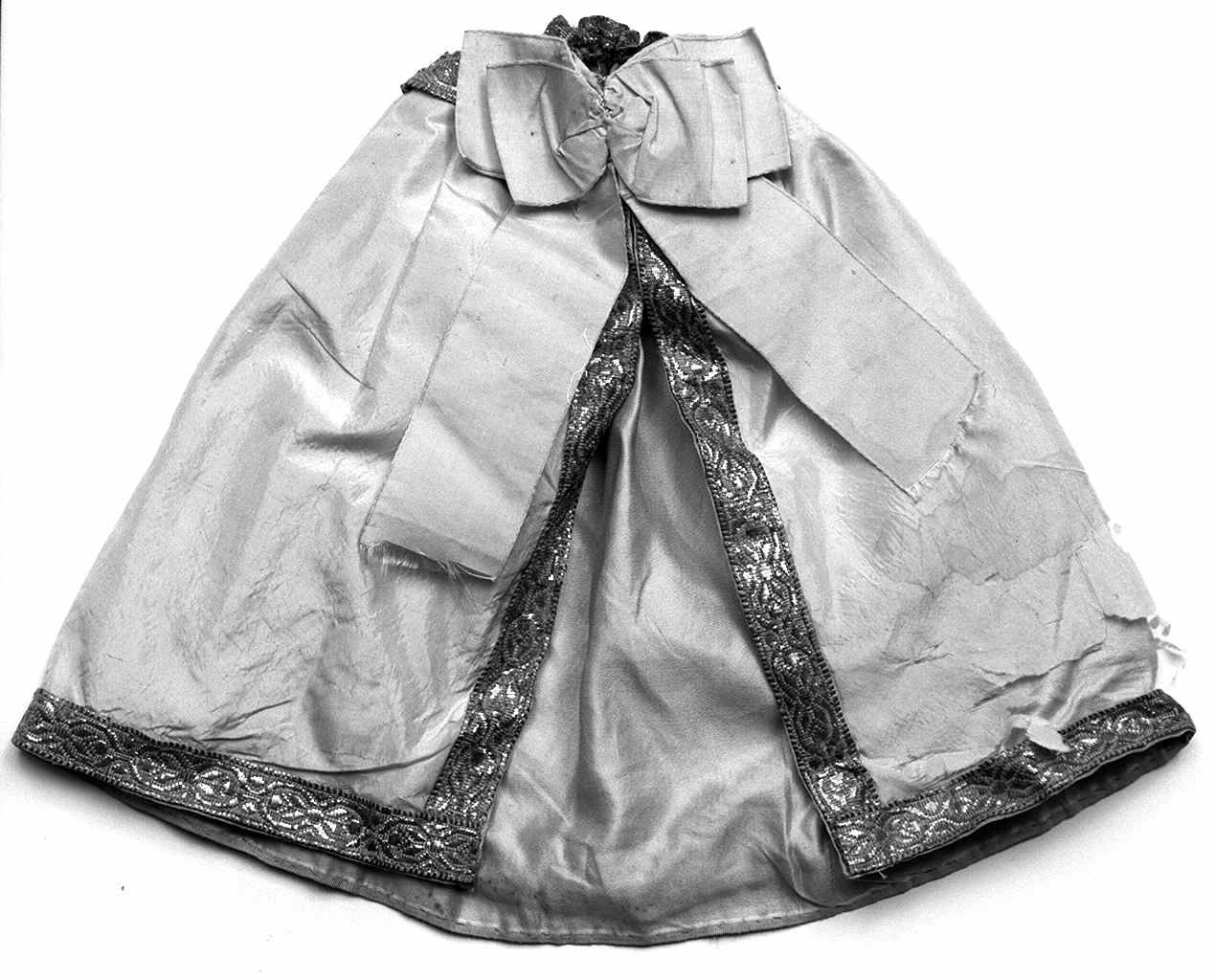 conopeo di pisside - manifattura italiana (sec. XIX)