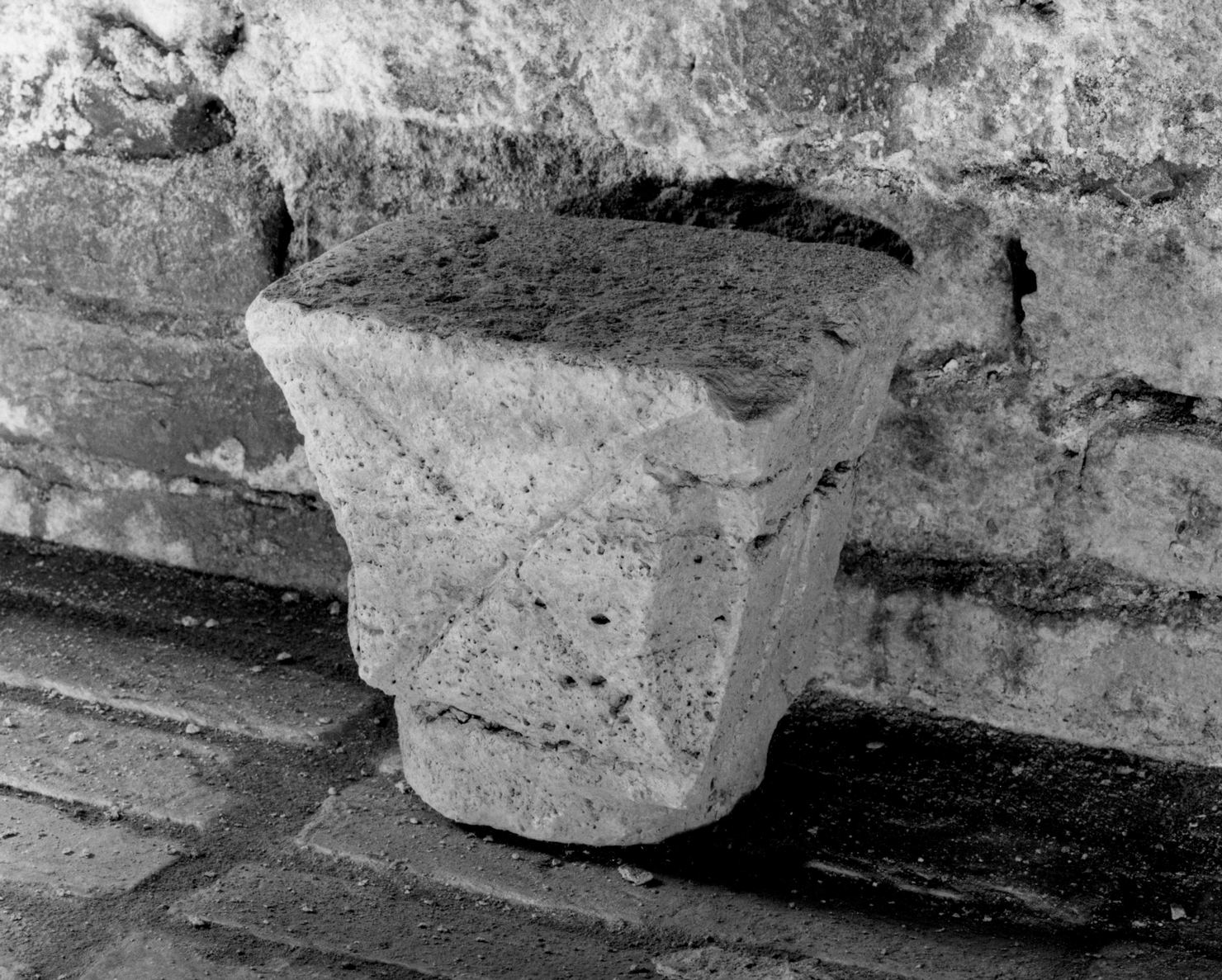 croce (capitello) - bottega italiana (secc. XIII/ XV)