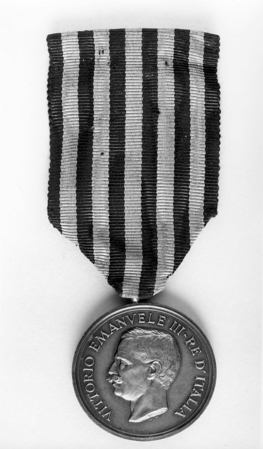 ritratto di Vittorio Emanuele III (medaglia) - ambito italiano (sec. XX)