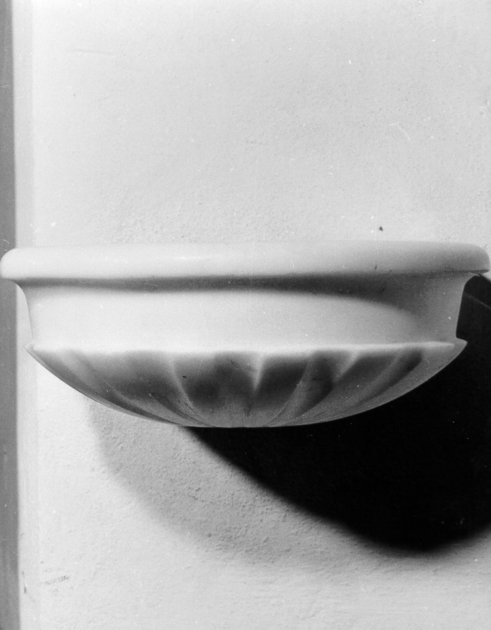 acquasantiera da parete - bottega toscana (sec. XVIII)