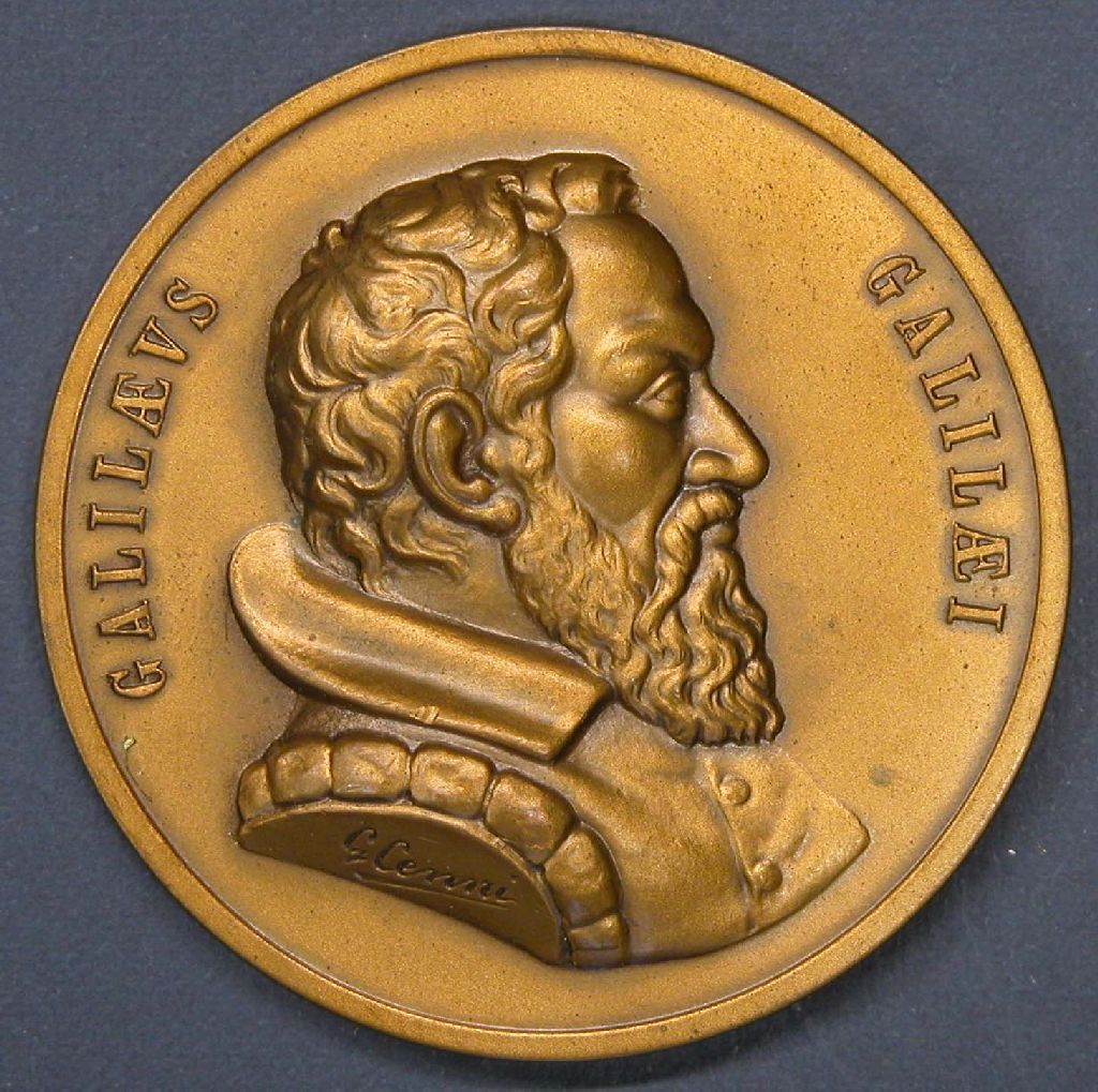 Diritto: Busto di Galileo Galilei con iscrizione; Rovescio: Iscrizione con nel mezzo un atomo e un caduceo (medaglia, opera isolata) di Cenni G (sec. XX)
