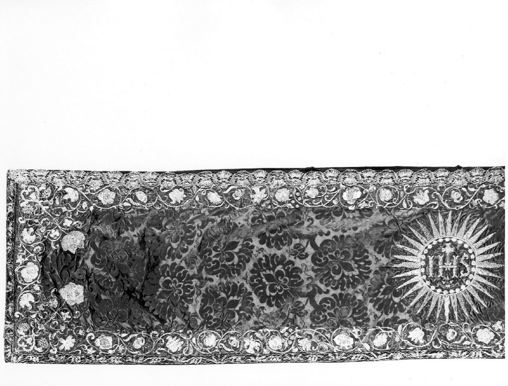 velo omerale - manifattura lucchese (secondo quarto sec. XVII)