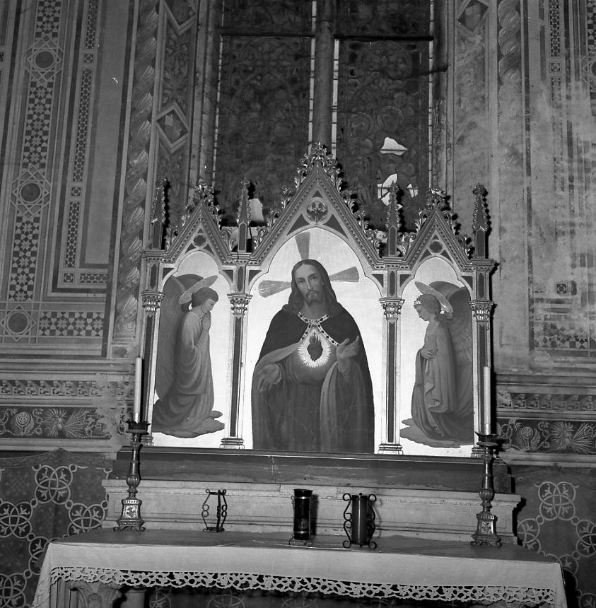 Sacro Cuore di Gesù (trittico) di Pizzanelli Ferruccio (sec. XX)