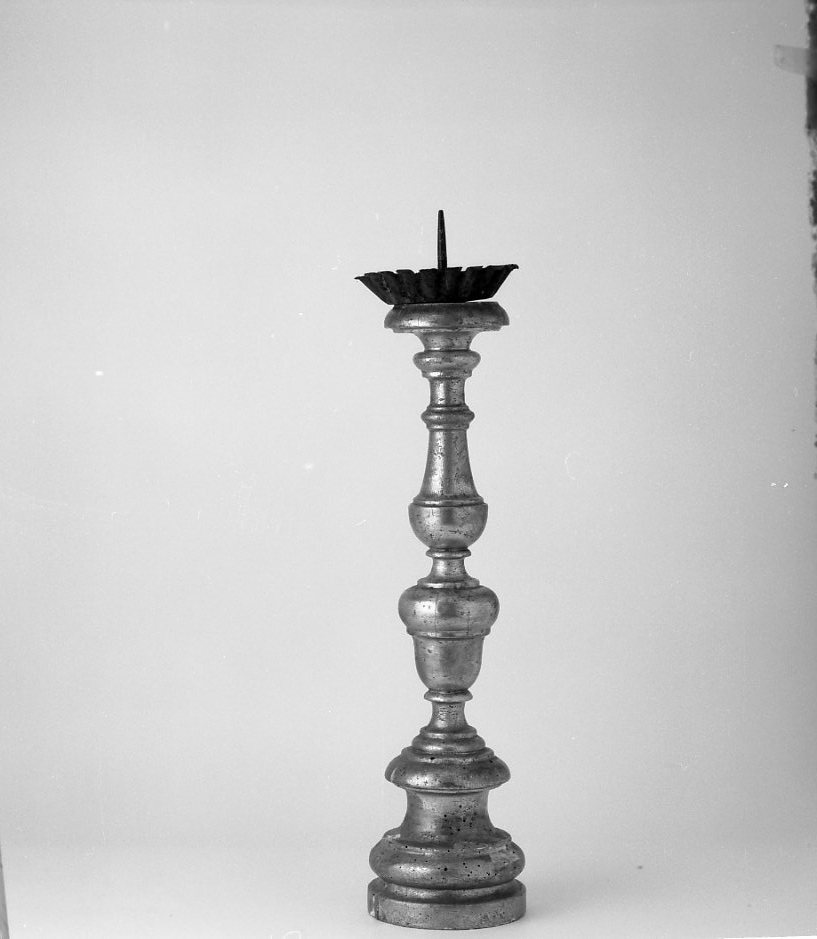 candeliere, serie - bottega toscana (seconda metà sec. XVII)