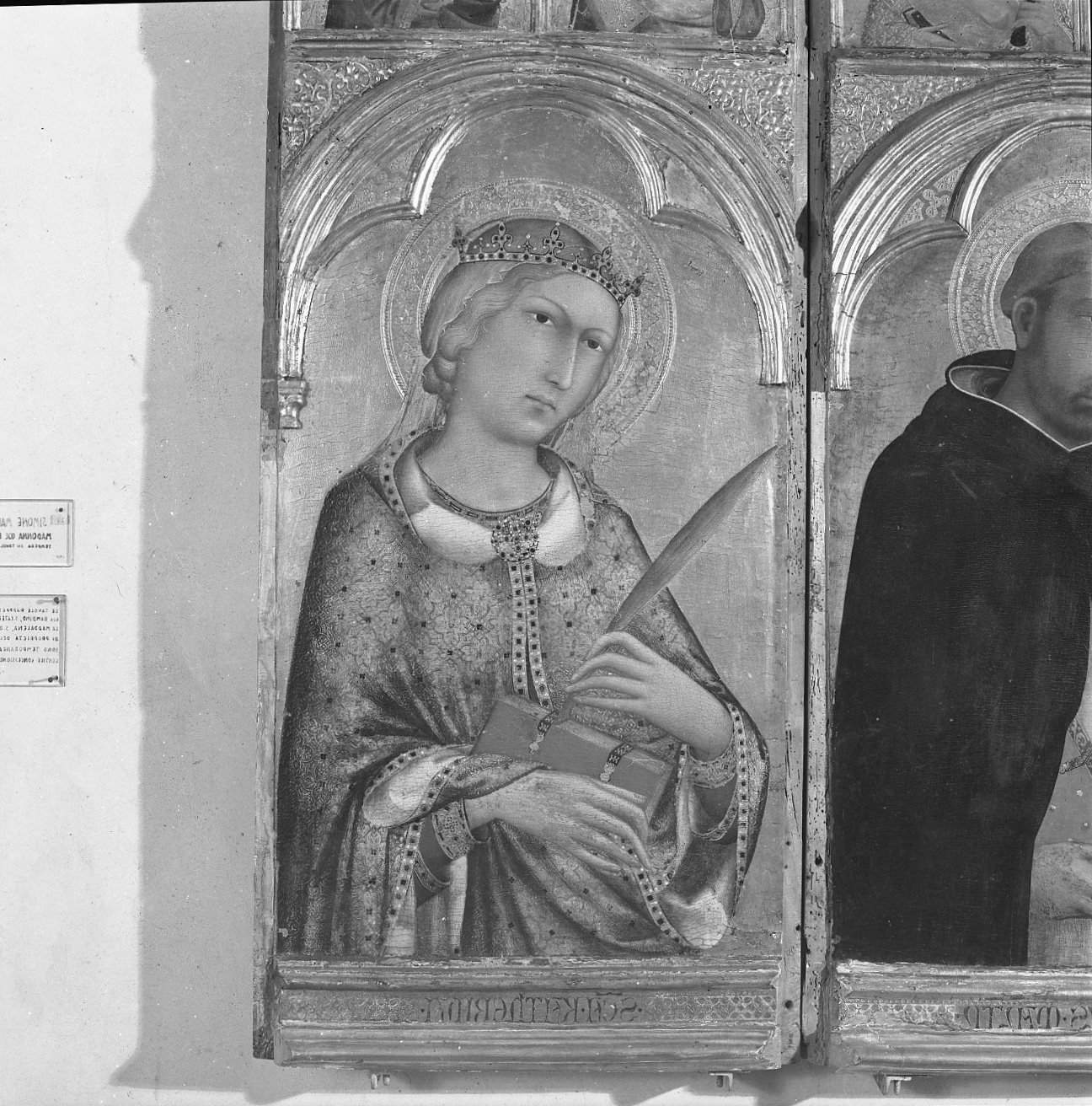 Santa Caterina, San Tommaso e San Mattia, profeta (scomparto di polittico) di Martini Simone (sec. XIV)