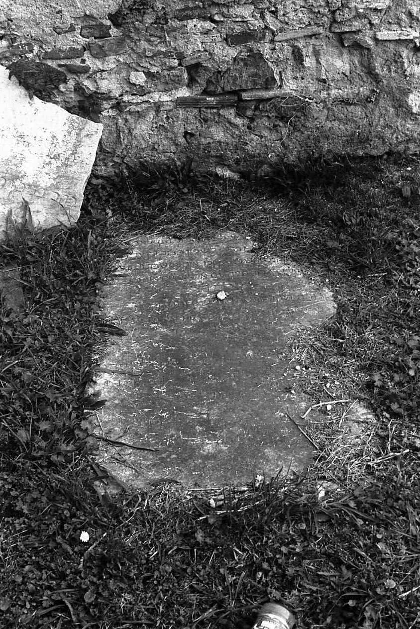 lastra tombale - bottega toscana (ultimo quarto sec. XVII)