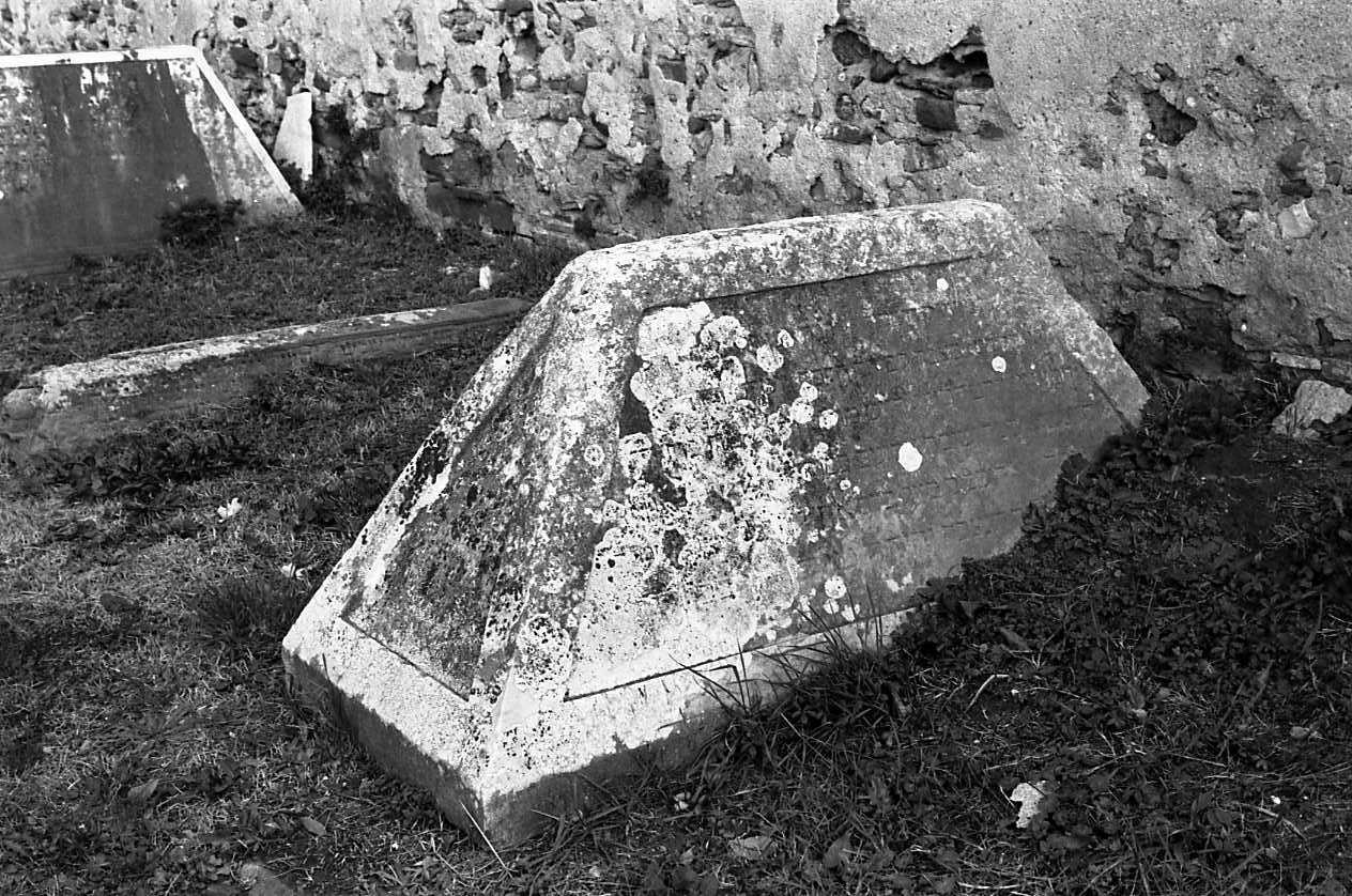 monumento funebre - bottega toscana (ultimo quarto sec. XVII)