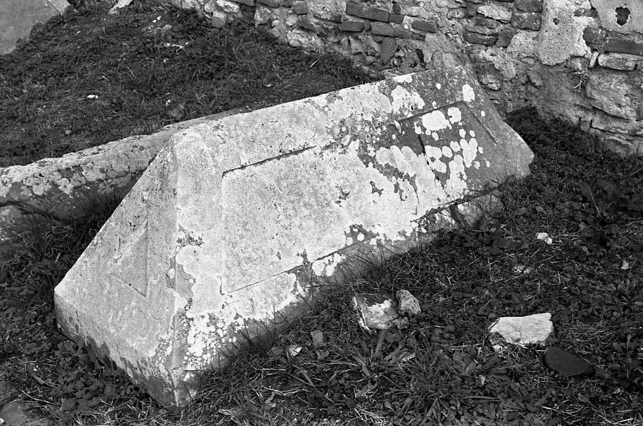 monumento funebre - bottega toscana (ultimo quarto sec. XVII)