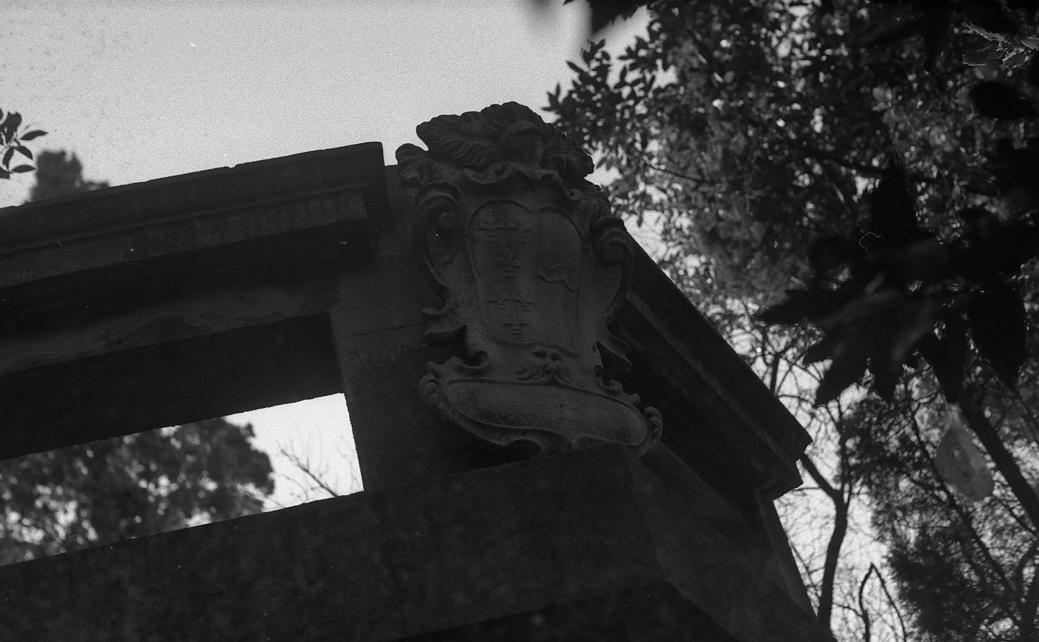 stemma (scultura) - bottega toscana (sec. XVII)