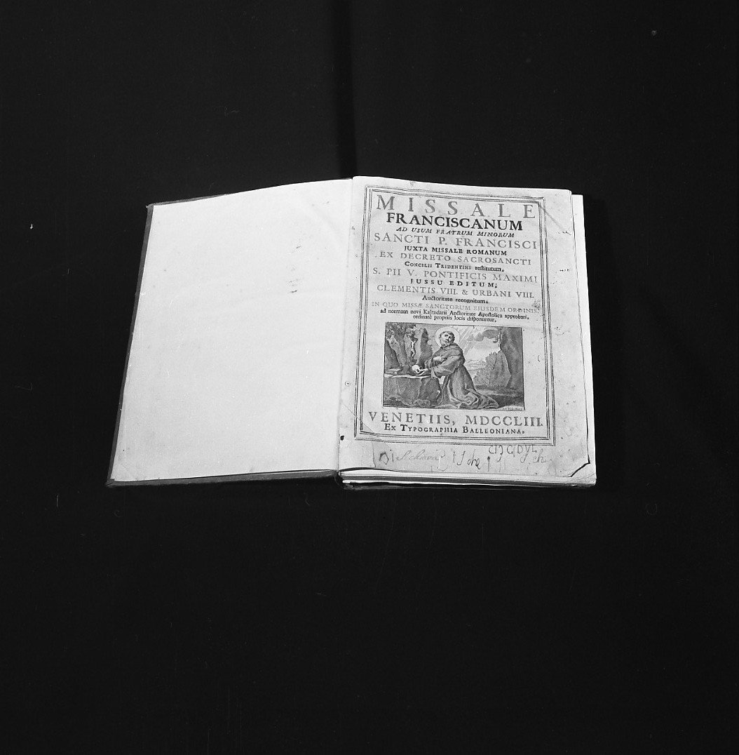 Messale francescano ad uso dei minori (coperta di libro liturgico) - ambito toscano (sec. XVIII)