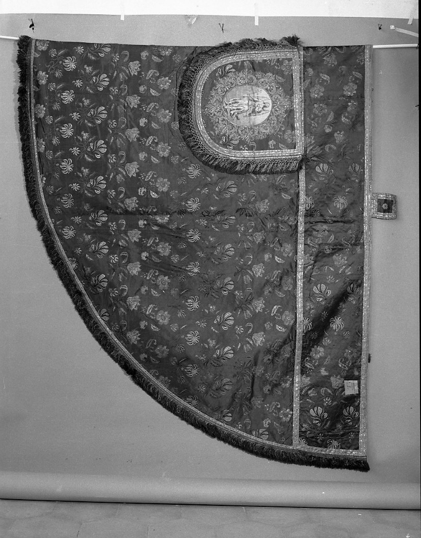 piviale - manifattura italiana (sec. XVIII)