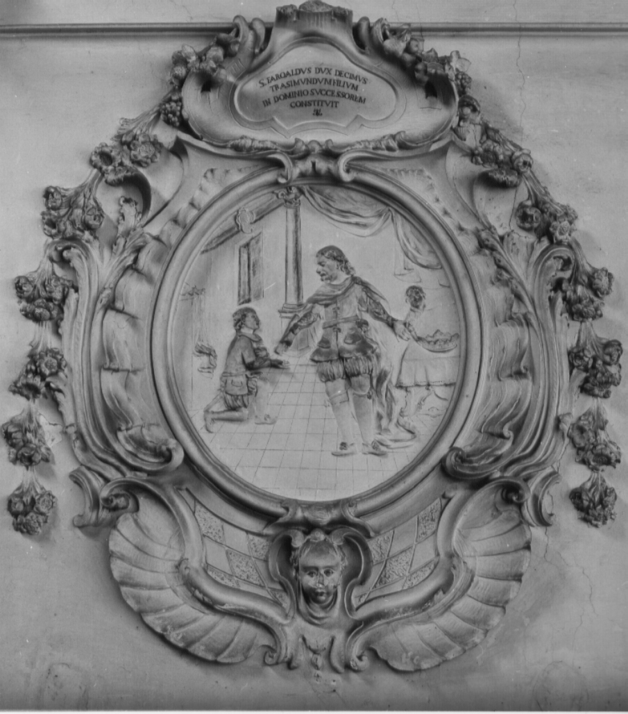 il duca Faroaldo che nomina erede Trasmondo (rilievo, complesso decorativo) - bottega Italia centrale (prima metà sec. XVIII)