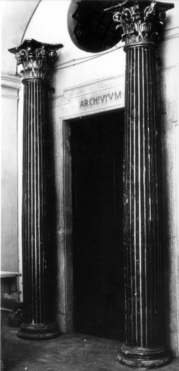 colonna, coppia - bottega Italia centrale (sec. XVII)