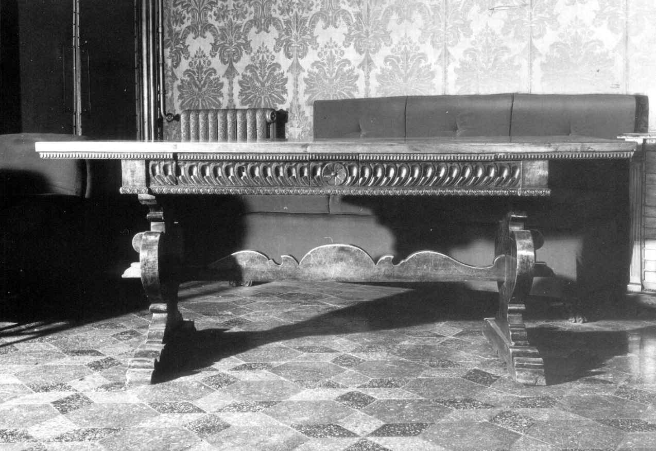 tavolo, opera isolata - bottega Italia centrale (sec. XVII, sec. XIX)