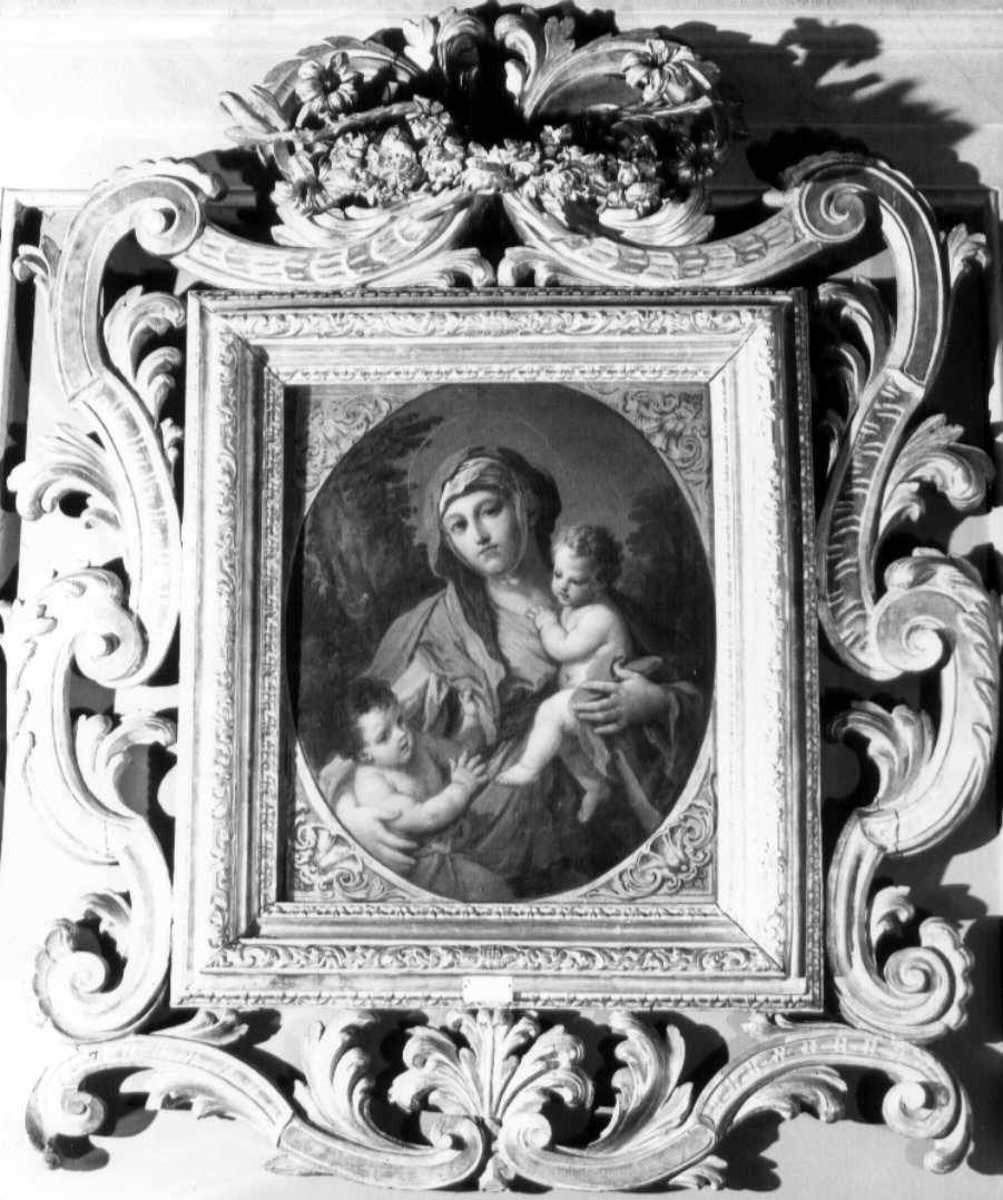 Madonna con Bambino e San Giovannino (dipinto, opera isolata) di Conca Sebastiano (attribuito) (sec. XVIII)