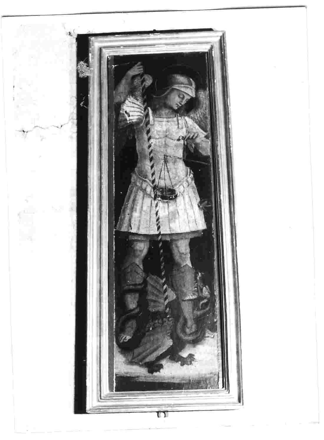 San Michele Arcangelo (dipinto, elemento d'insieme) di Signorelli Luca (bottega) (inizio sec. XVI)