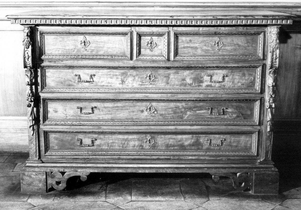 cassettone, opera isolata - bottega umbra (sec. XVIII)