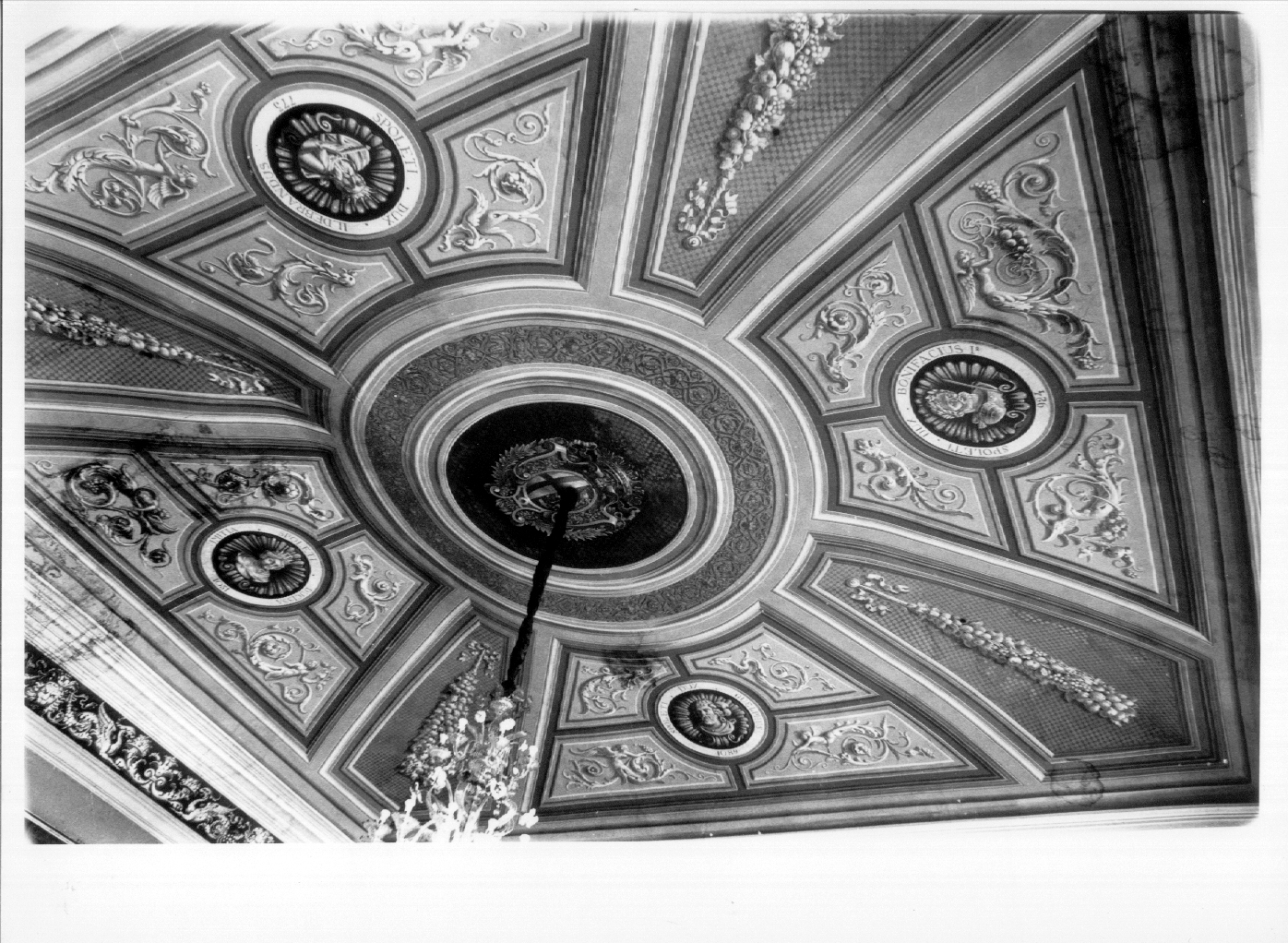 decorazione, complesso decorativo di Moscatelli Giuseppe (attribuito), Peruzzi Benigno (attribuito) (sec. XX)