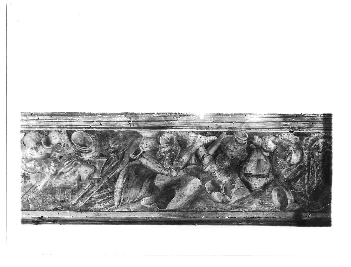 gambale ed elmo (dipinto, elemento d'insieme) di Gherardi Cristoforo (bottega) (prima metà sec. XVI)