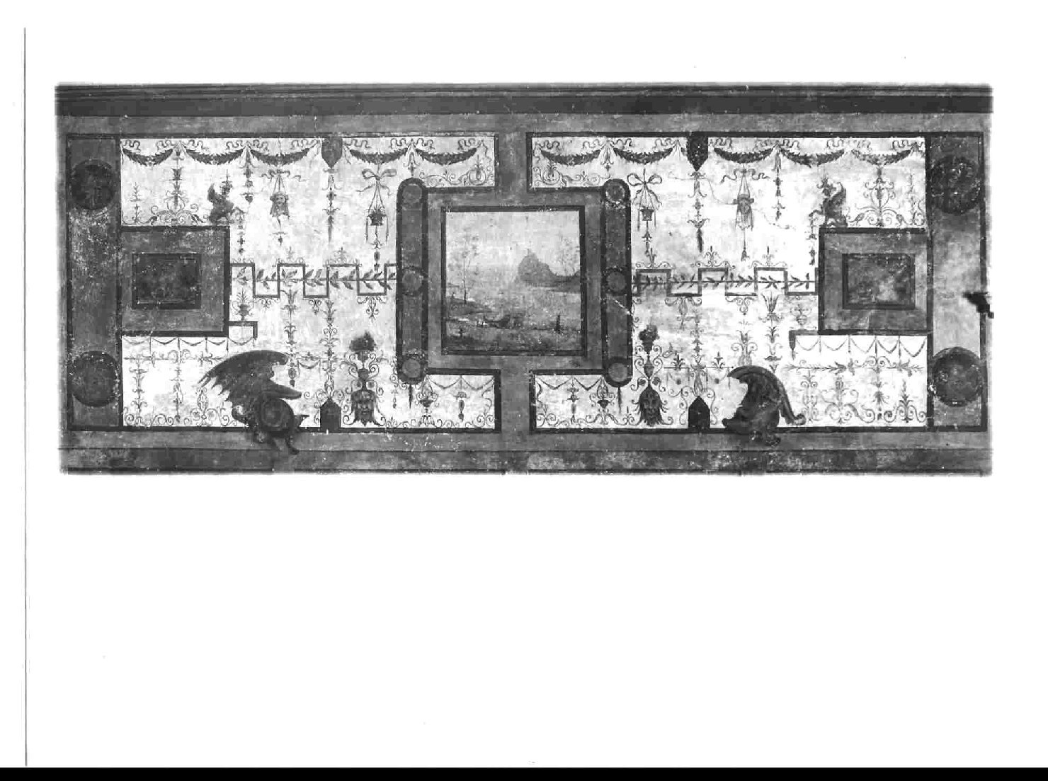 paesaggio e grottesche (dipinto, elemento d'insieme) di Gherardi Cristoforo (bottega) (prima metà sec. XVI)