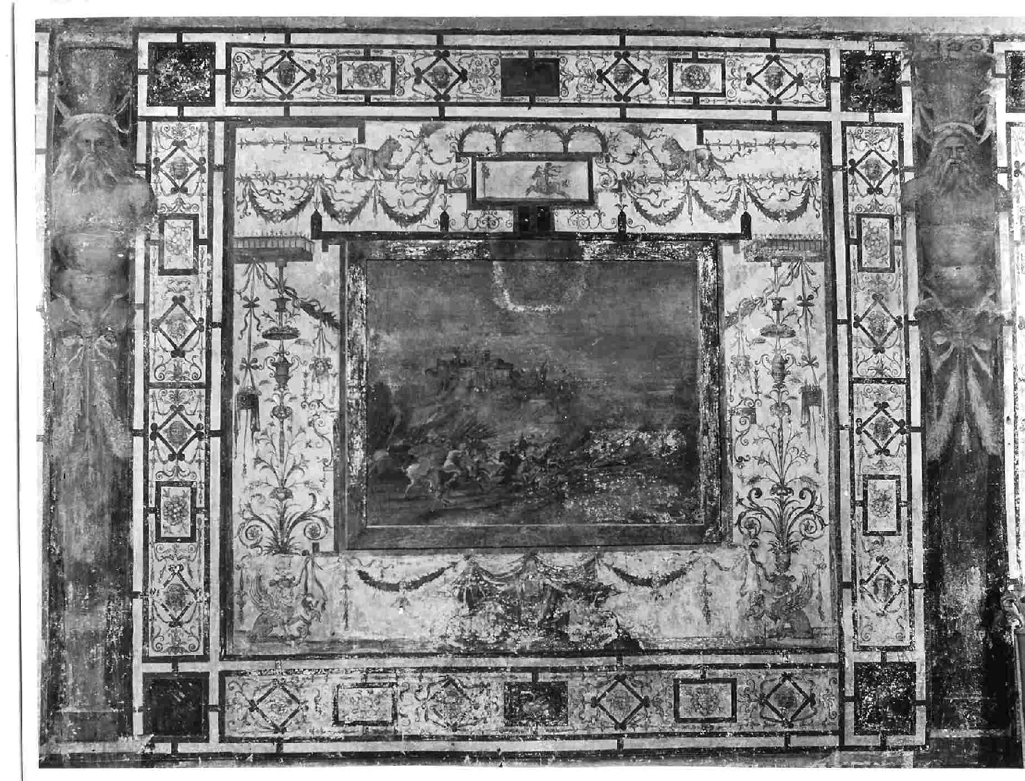 battaglia con grottesche (dipinto, elemento d'insieme) di Gherardi Cristoforo (e aiuti) (prima metà sec. XVI)
