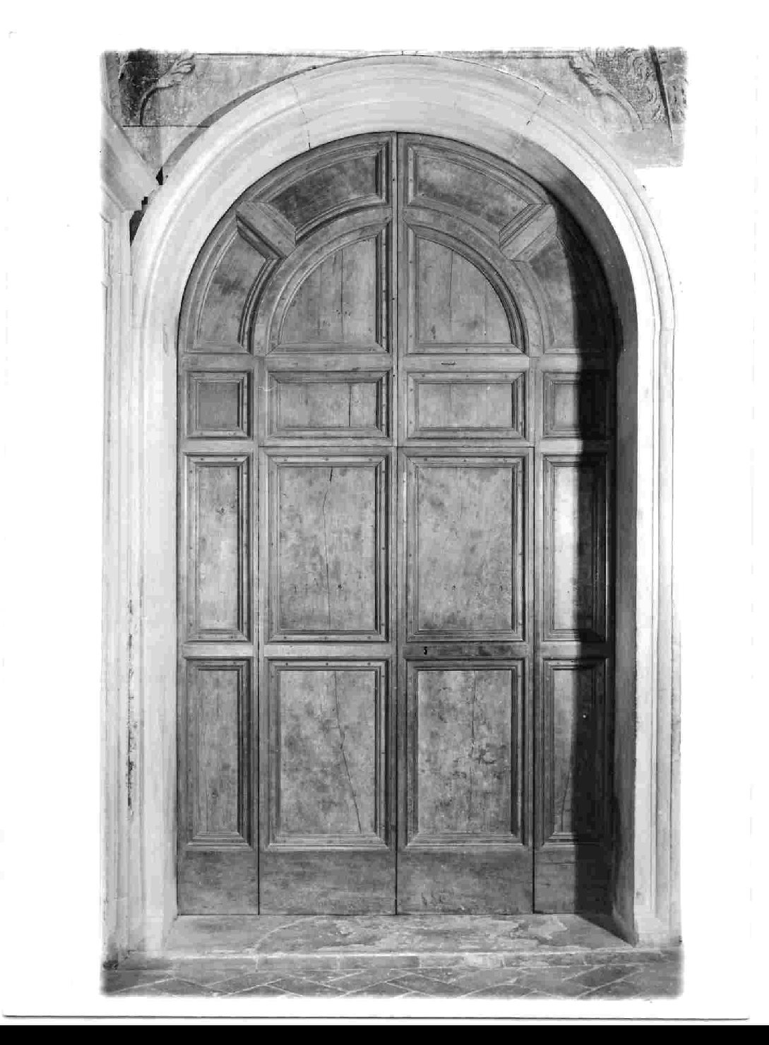 portone, opera isolata - bottega umbra (sec. XVI)