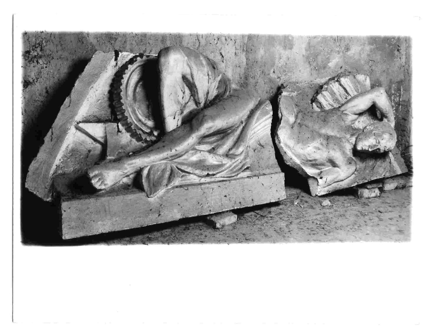 la giovinezza operosa (scultura, elemento d'insieme) di Palazzi Elmo (sec. XX)
