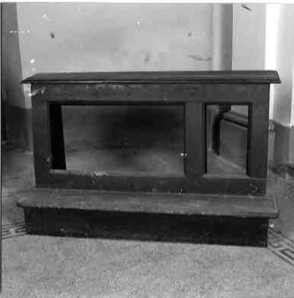 inginocchiatoio, serie - bottega umbra (sec. XVII)