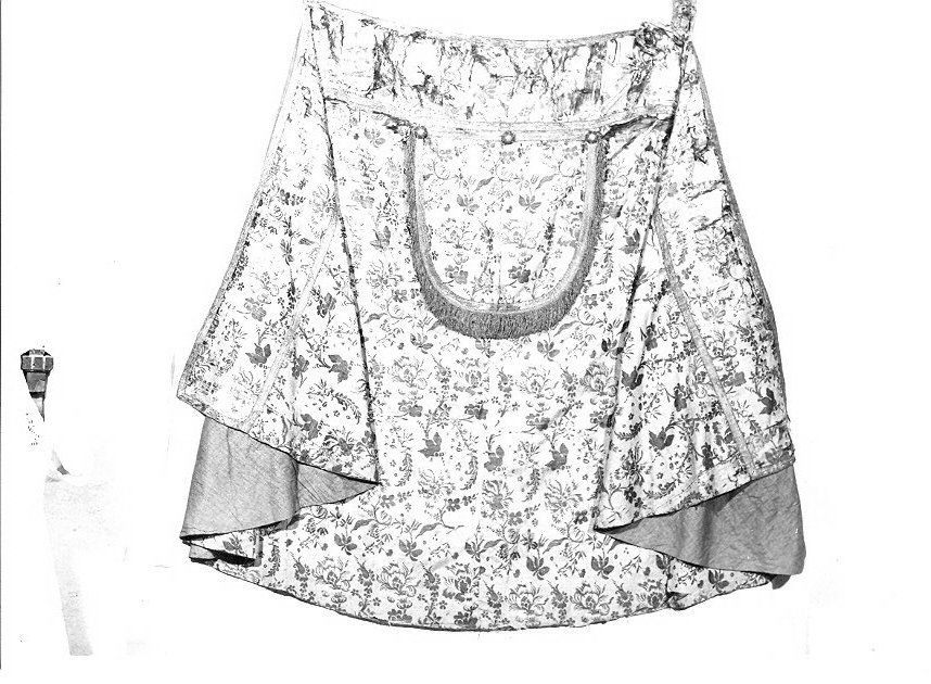 piviale, elemento d'insieme - manifattura italiana (sec. XVIII)