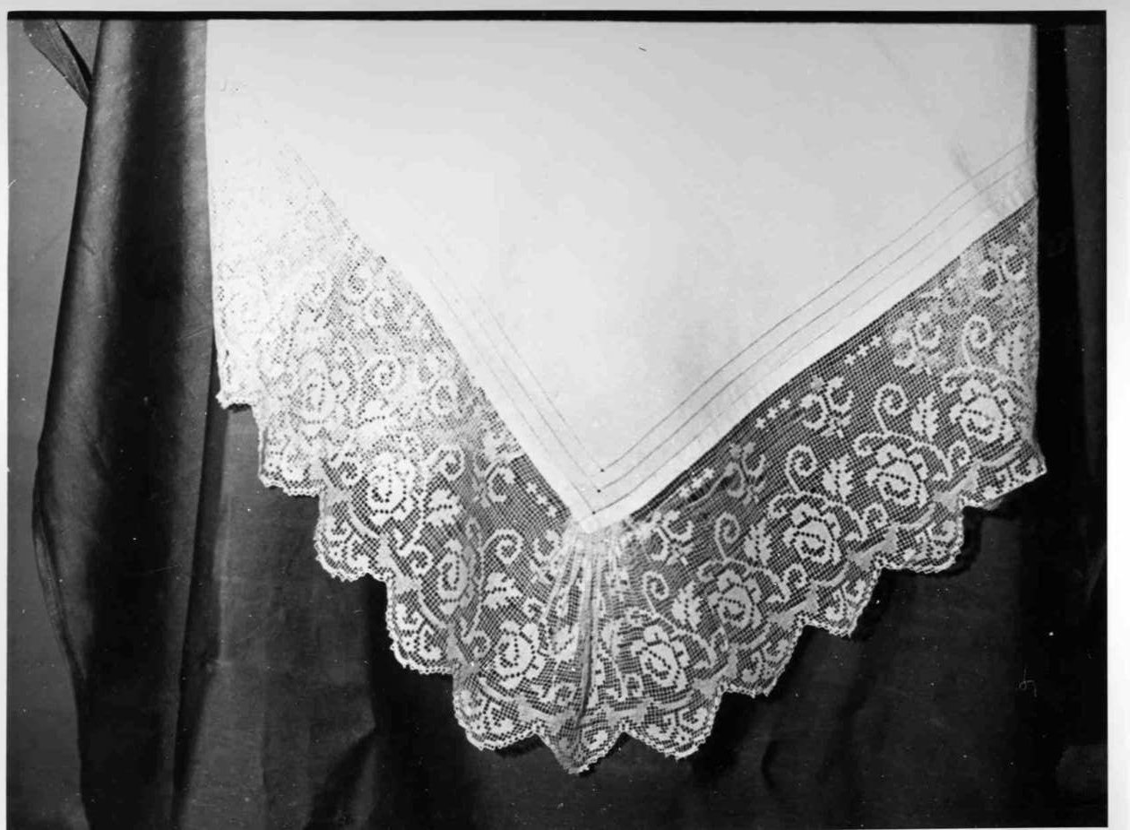 tovaglia d'altare, opera isolata - manifattura italiana (sec. XIX)