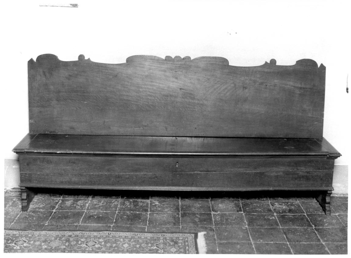 cassapanca - bottega umbra (seconda metà sec. XVII)