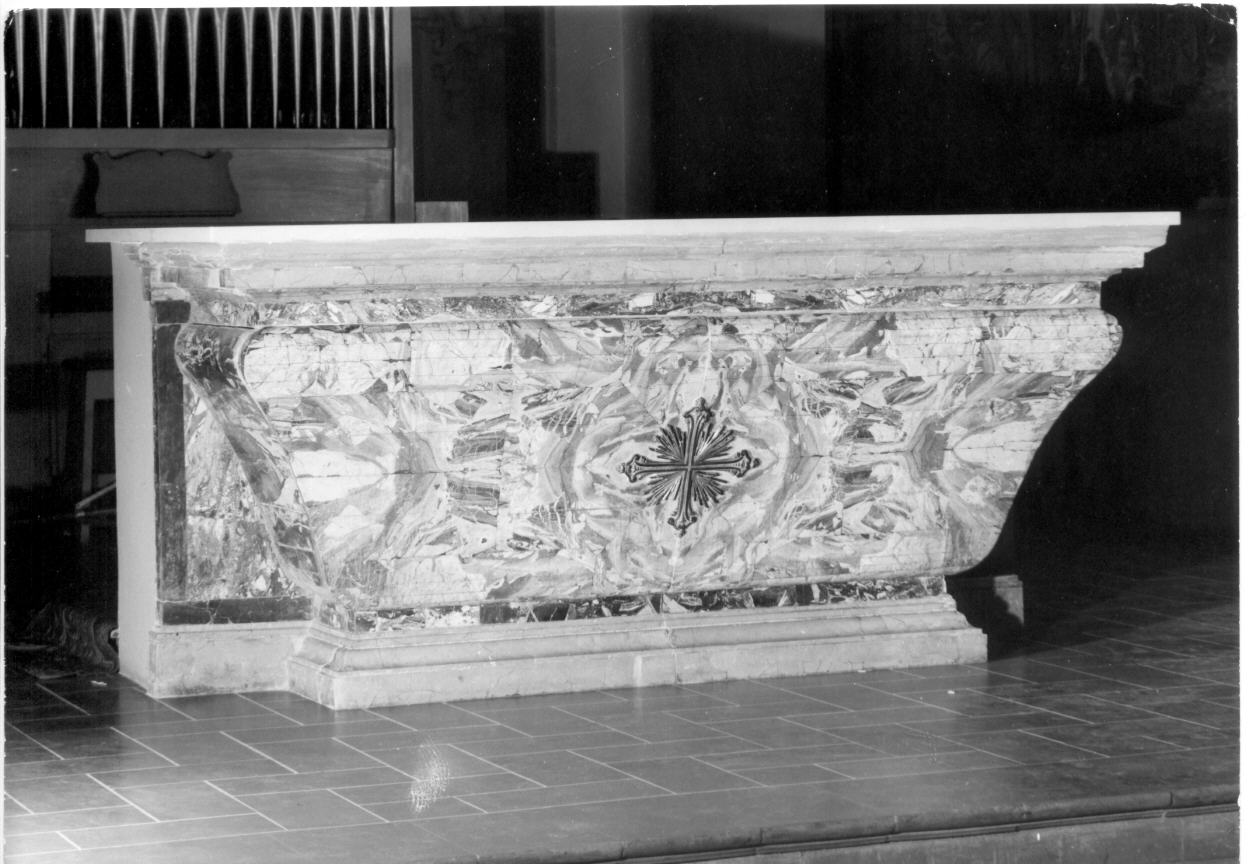 altare maggiore di Mancini Francesco, Grampini Tommaso (sec. XVIII)