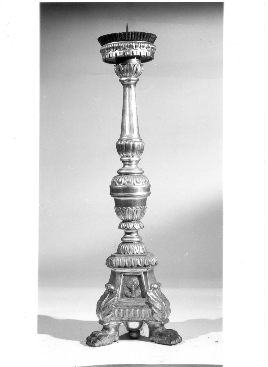 candeliere d'altare, serie - bottega Italia centrale (ultimo quarto sec. XVIII)