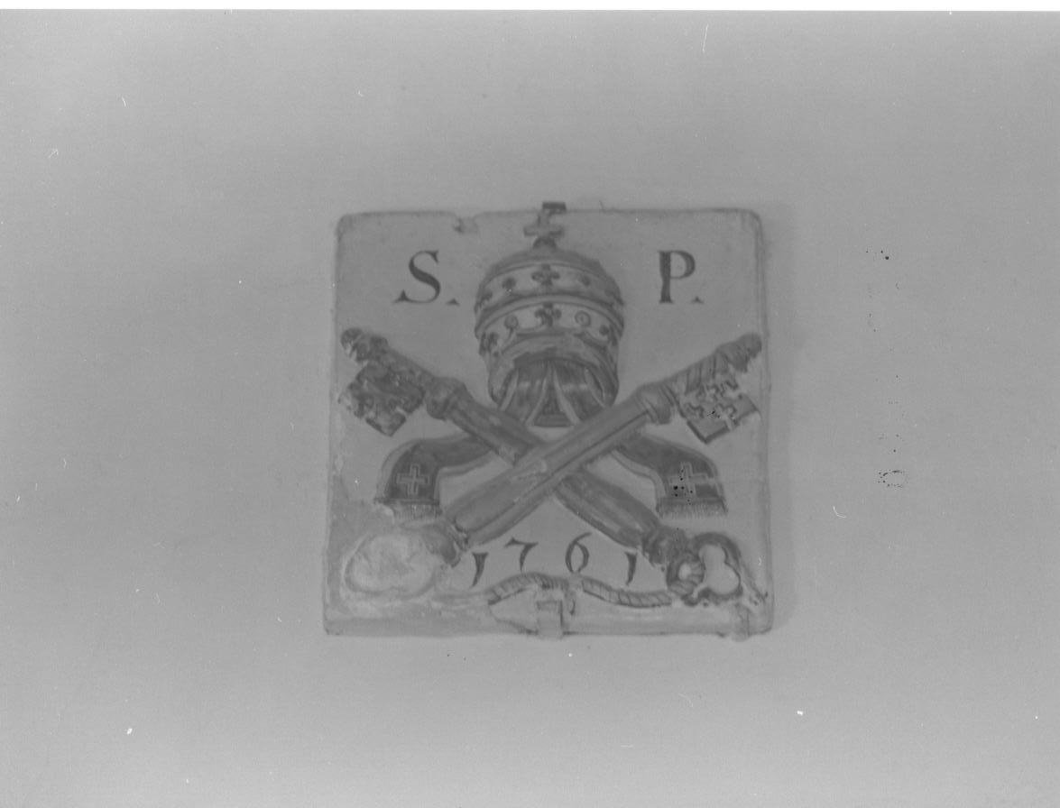 tiara con chiavi (rilievo) - bottega derutese (sec. XVIII)