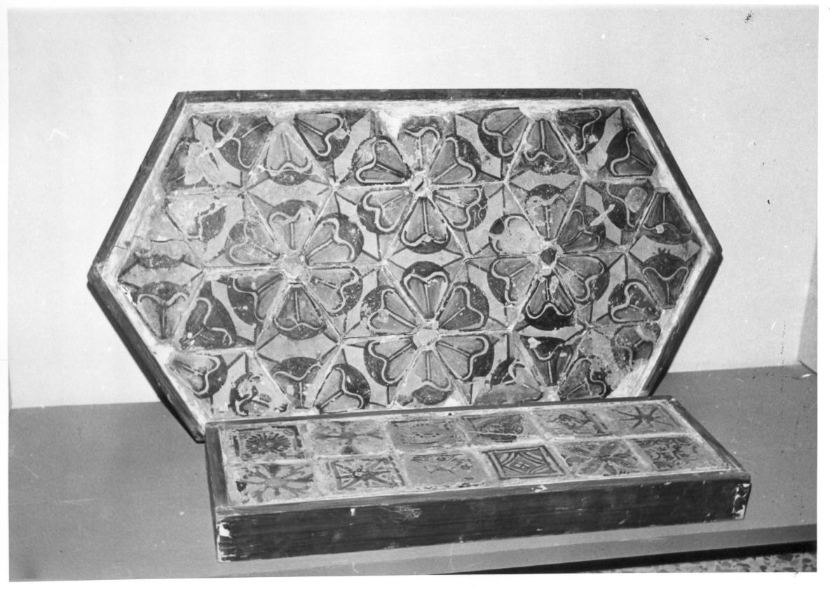 pavimento, frammento - manifattura di Deruta (sec. XVI)