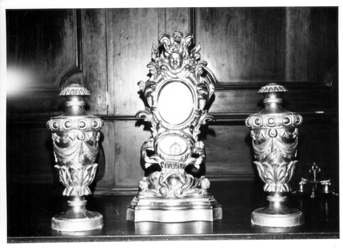 vaso d'altare, coppia - bottega Italia centrale (sec. XIX)