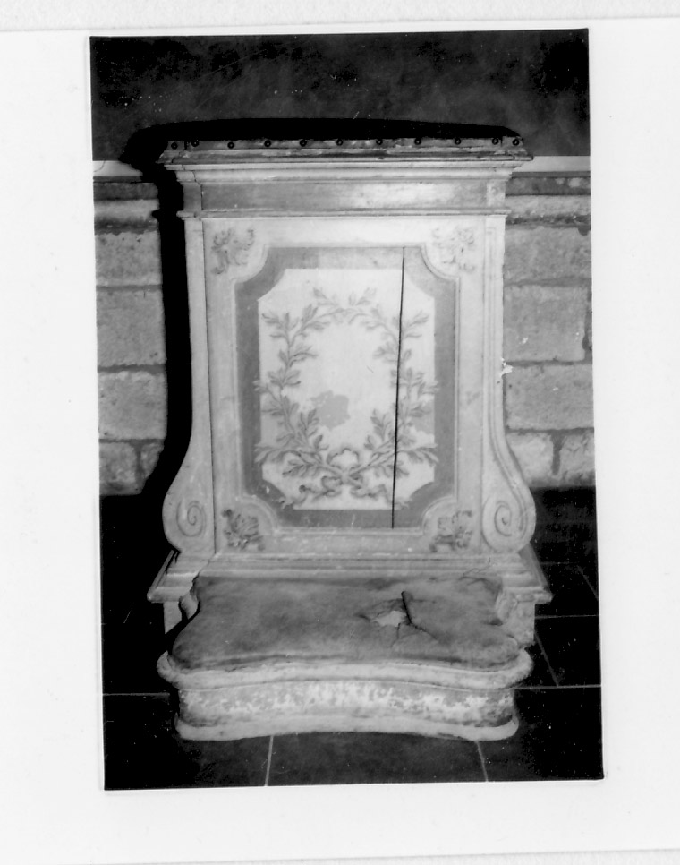 inginocchiatoio, opera isolata - bottega umbra (sec. XVIII)