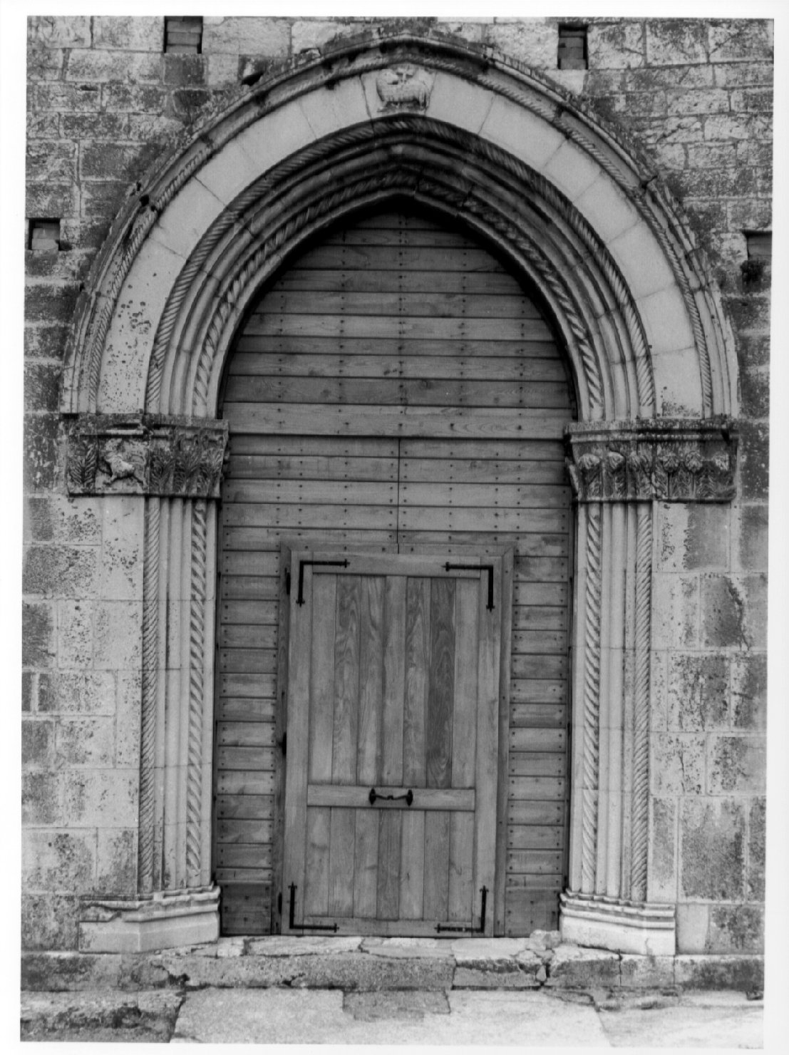 portale, opera isolata - bottega umbra (sec. XIV)