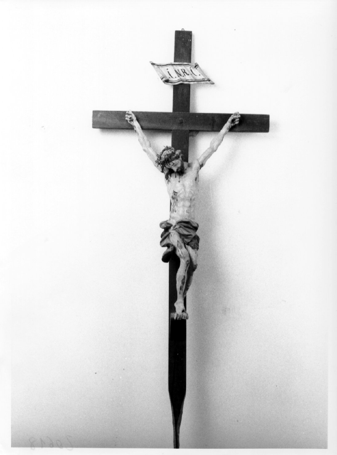 Cristo crocifisso (croce processionale, opera isolata) - bottega Italia centrale (fine/inizio secc. XVII/ XVIII)