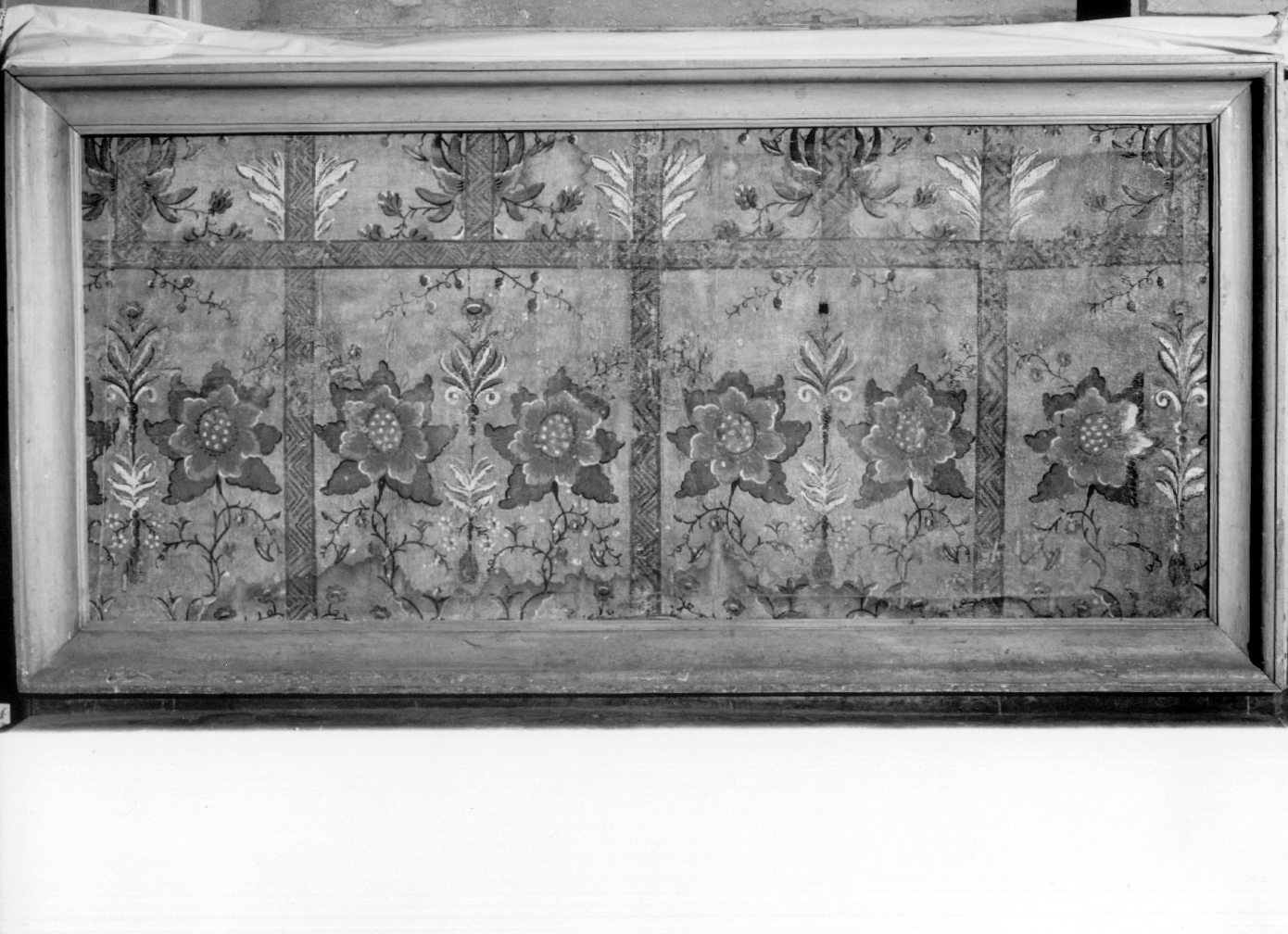 paliotto - a pannello piano, elemento d'insieme - bottega umbra (sec. XVIII)