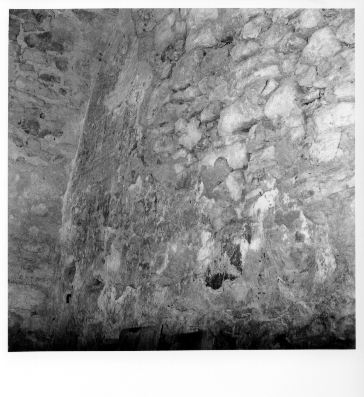 motivo decorativo geometrico (dipinto, frammento) - ambito umbro (sec. XIV)