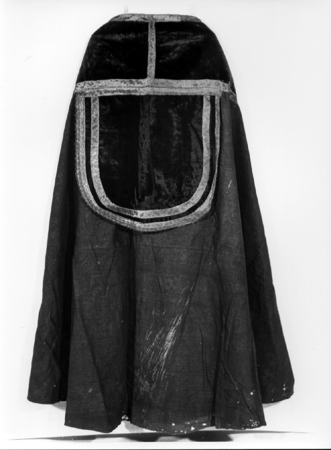 piviale, opera isolata - manifattura italiana (prima metà sec. XVIII)