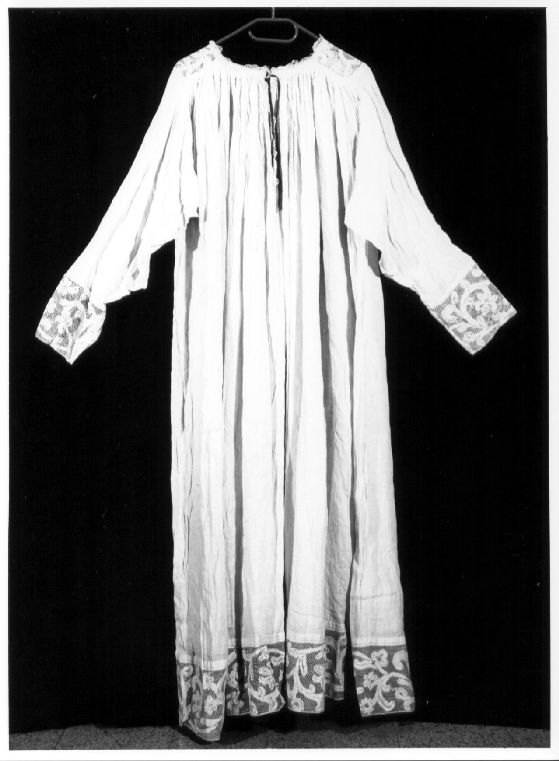 veste talare, opera isolata - manifattura italiana (sec. XVII)