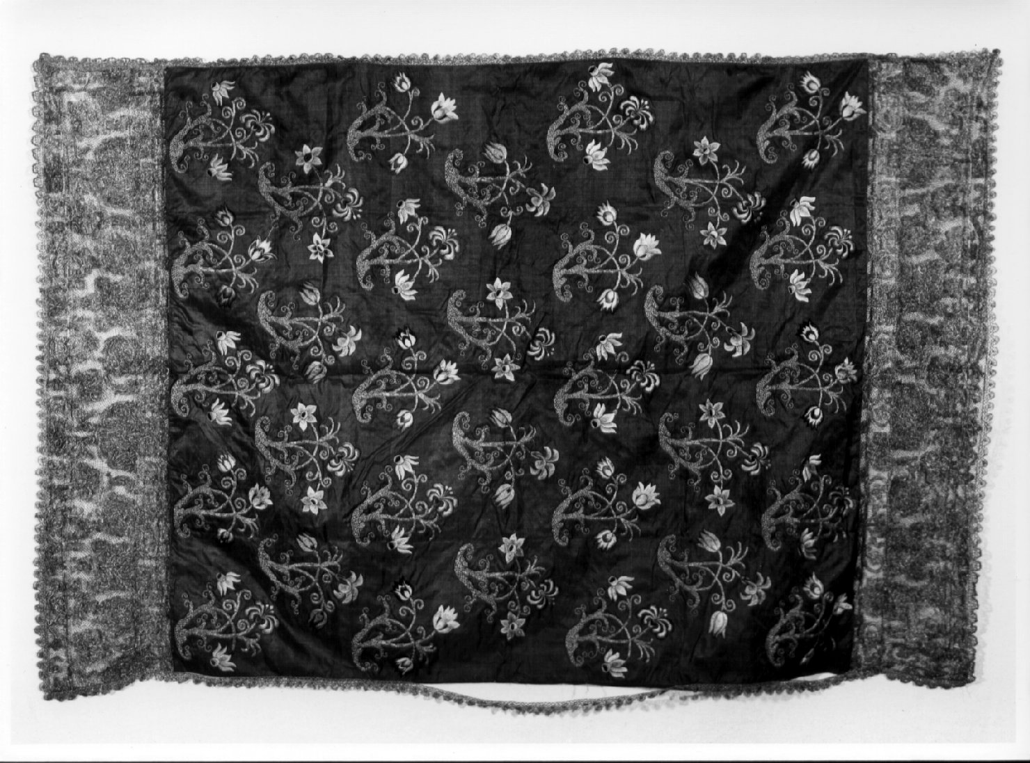 tessuto, opera isolata - manifattura umbra (prima metà sec. XVII)