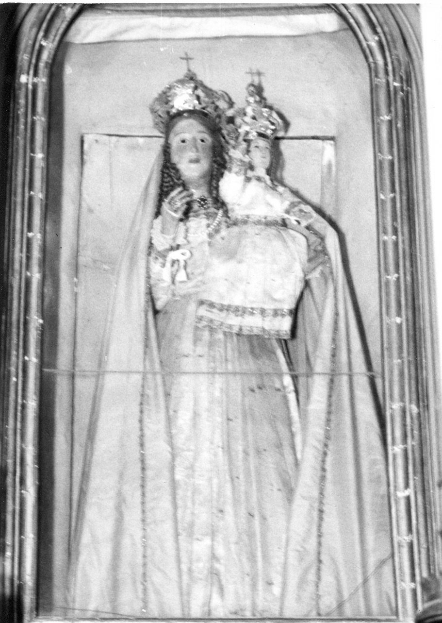 Madonna con Bambino (statua, opera isolata) - ambito Italia centrale, manifattura Italia centrale (sec. XIV)