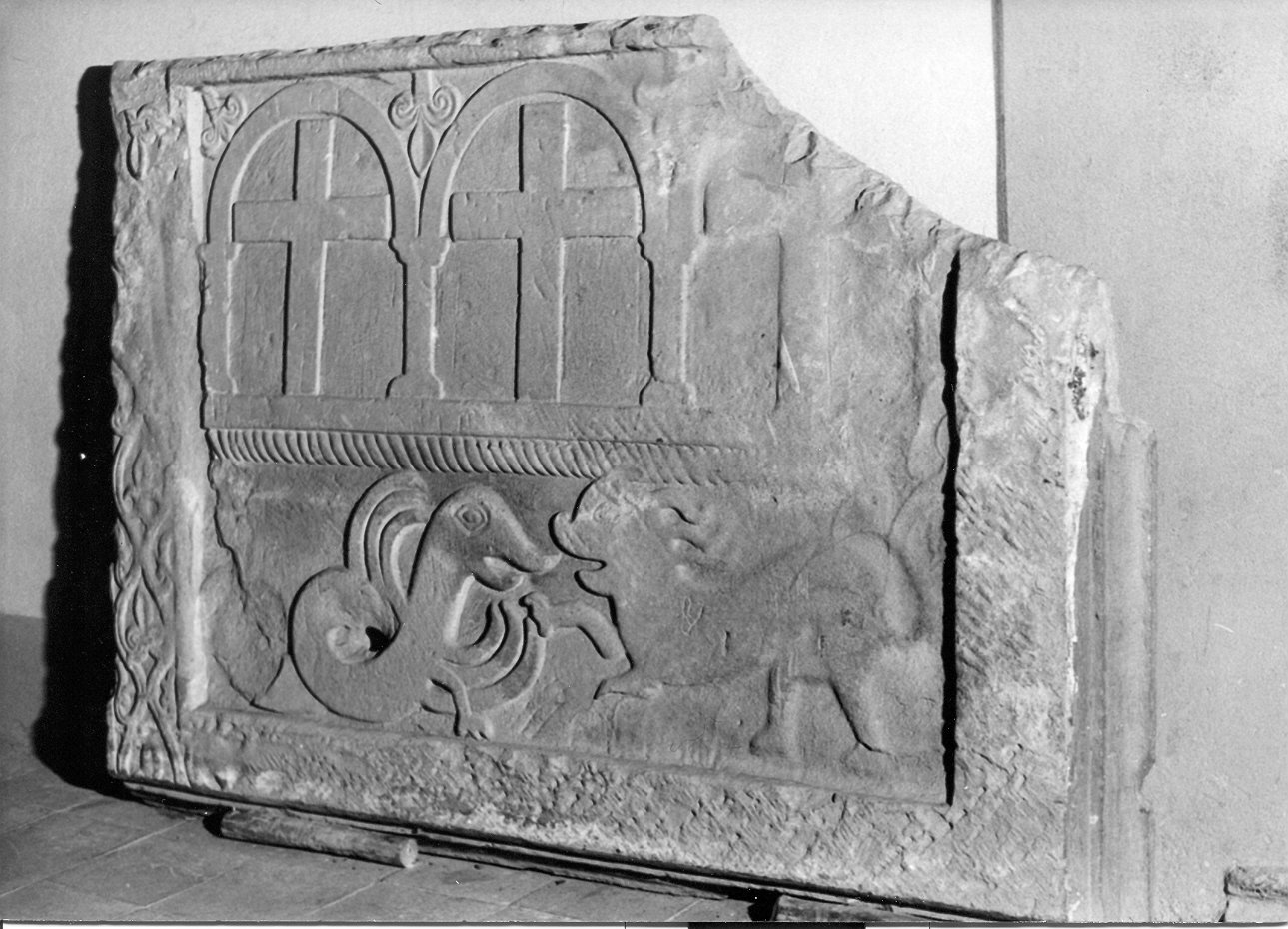 lastra, opera isolata - bottega Italia centrale (sec. XII)